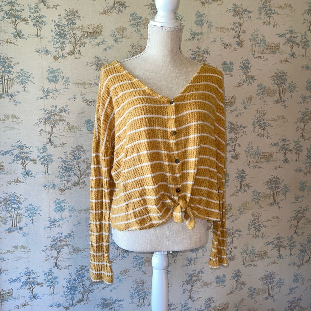 American Eagle Soft and Sexy Sweater, size medium